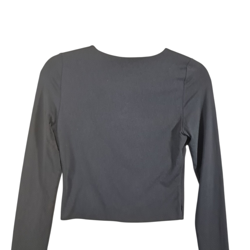 Aritzia Wilfred Black Cropped Top Contour Plunging V‎ Neck Minimal Indie Chic M - Picture 6 of 10